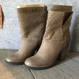 Steven by Steve Madden Kobrra boots, 5.5